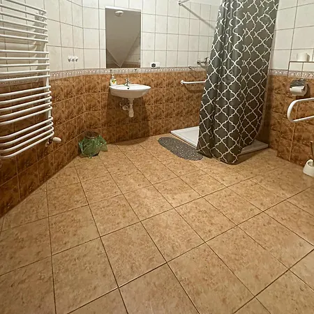 Arkadia Hotel Klecza Gorna