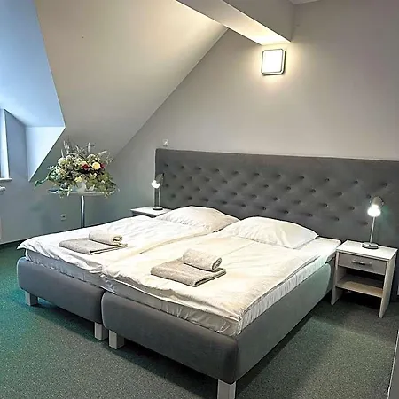 Arkadia 3* Klecza Gorna
